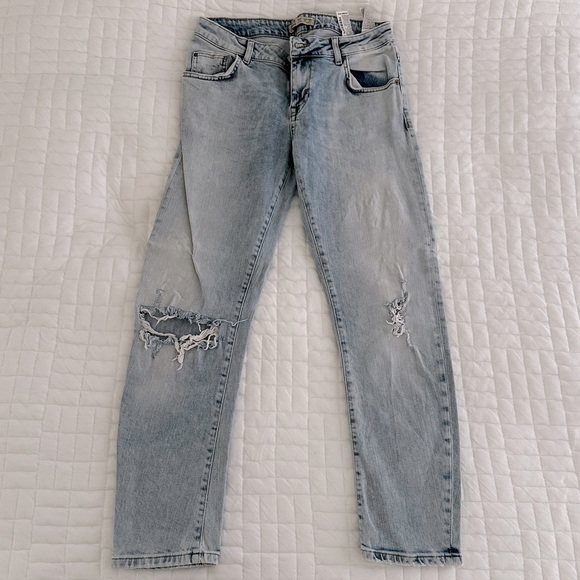 Zara Jeans - Picture 1 of 4